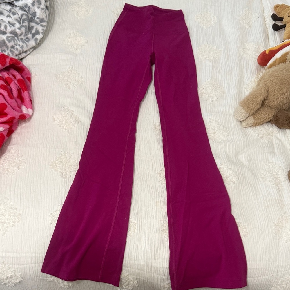 lululemon athletica Magenta Leggings Size: 0 Length: Regular
